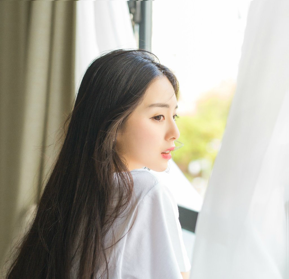 “云长没事便好，城上的情况，我已听闻，怨不得你。”刘备叹了口气，除了关羽这一支人马之外，其他攻上城墙的将士都被赶下来了，关羽上城最早，却是一直厮杀到鸣金时才撤退，足见关羽真的尽力了。
